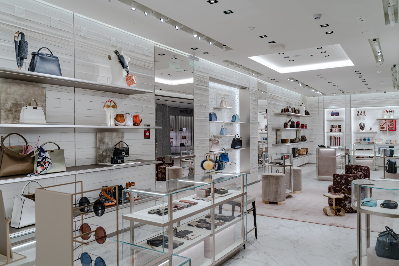 Бутик Fendi