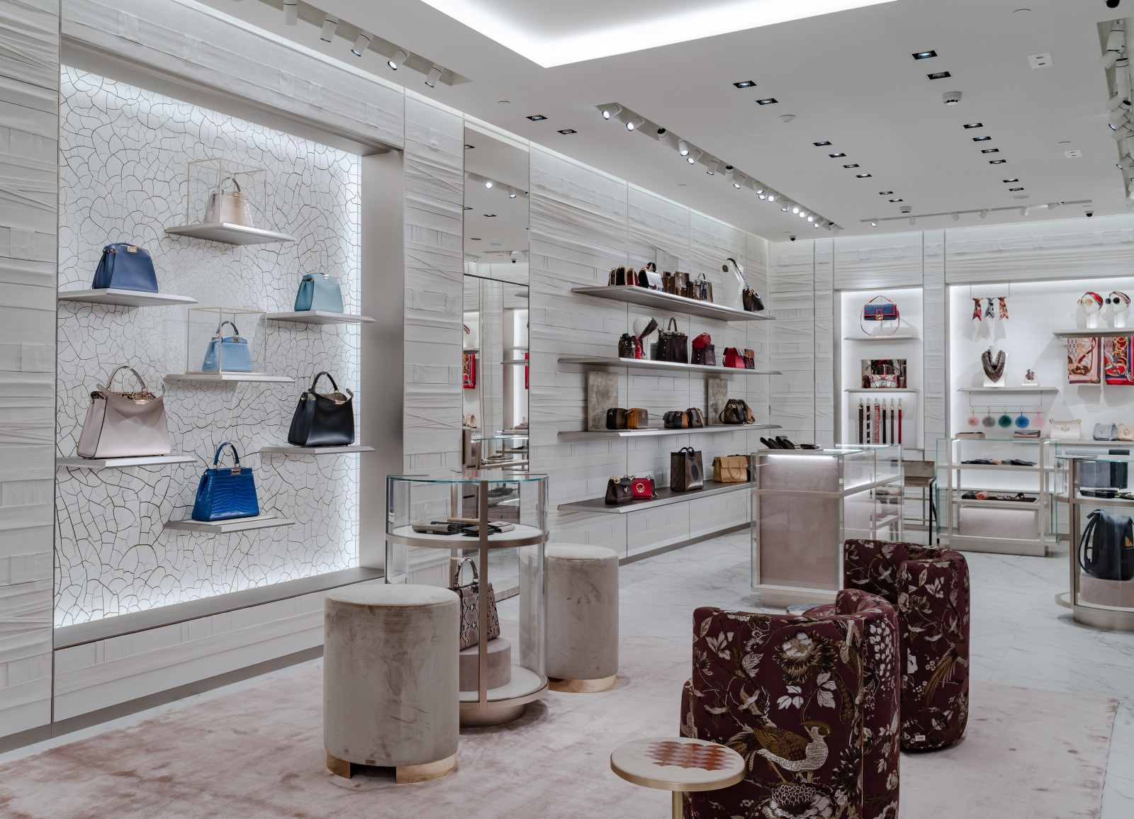 Бутик Fendi