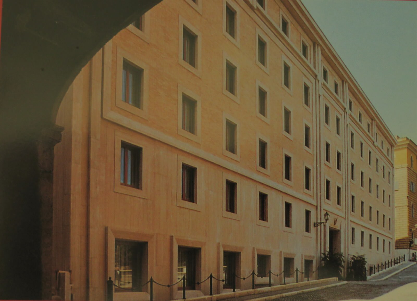 Обложка проекта: Domus Sanctae, Vatican