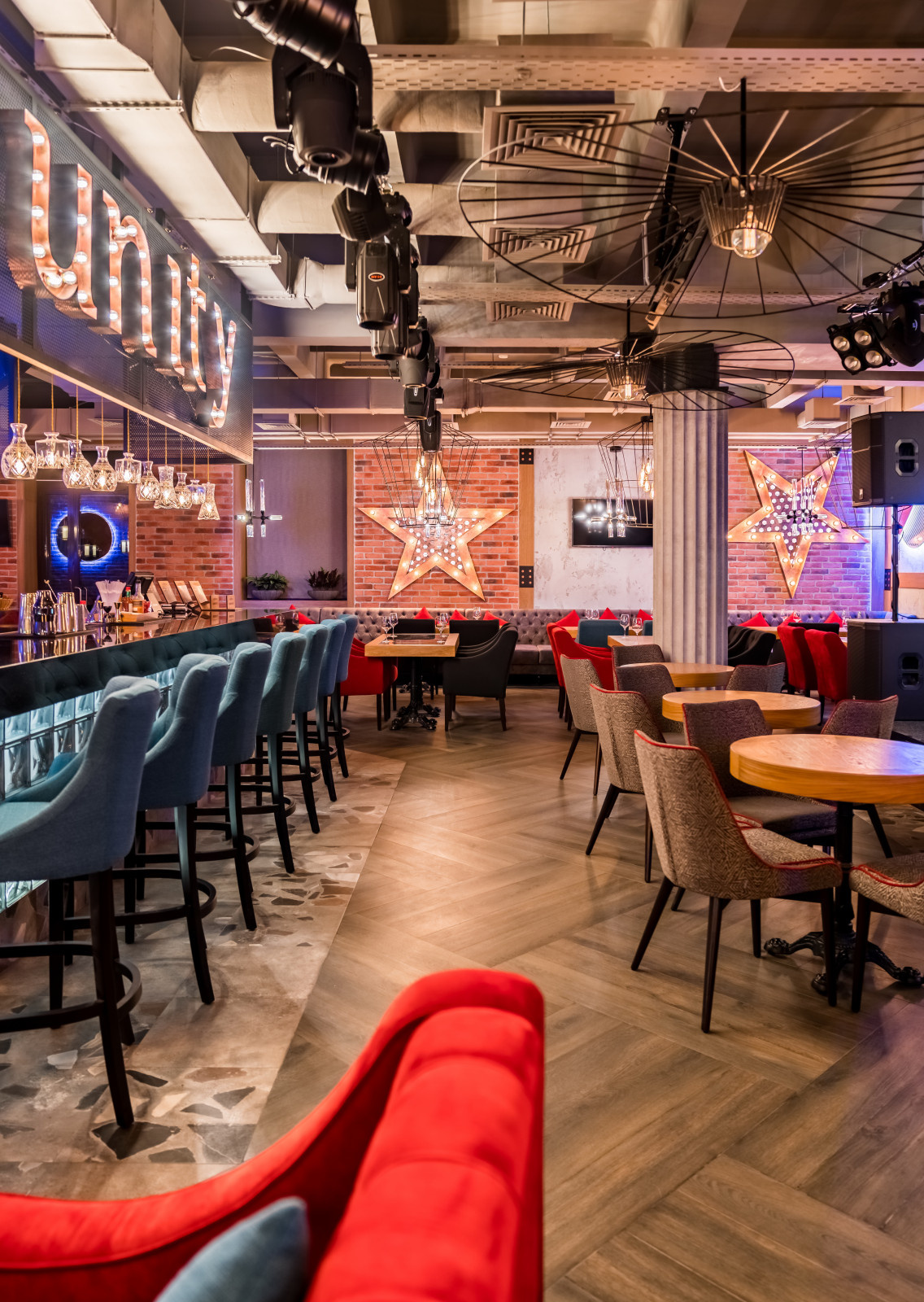Restaurant "Unity" in the Medics Avenue