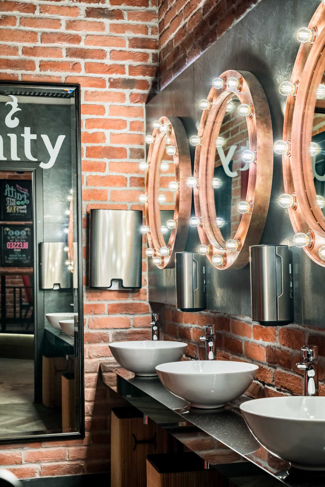 Restaurant "Unity" in the Medics Avenue