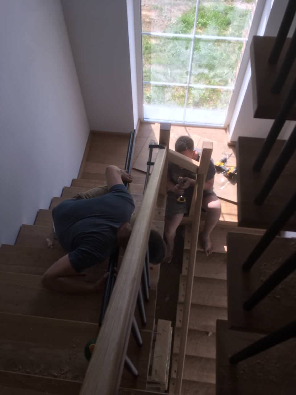 Лестница на монокосоуре с двумя площадками