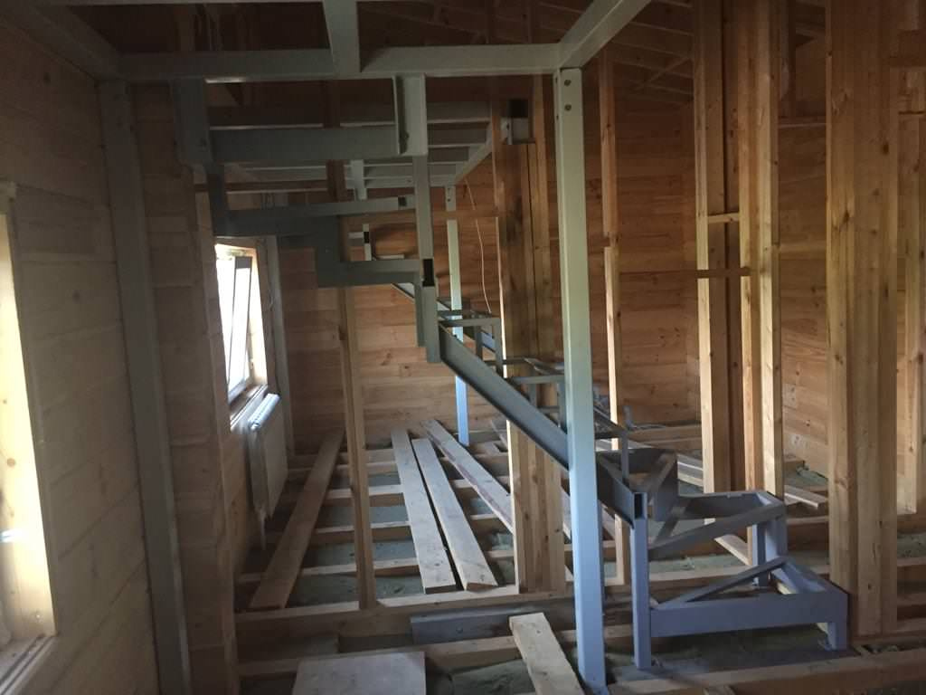 Антресольный этаж в деревянном доме