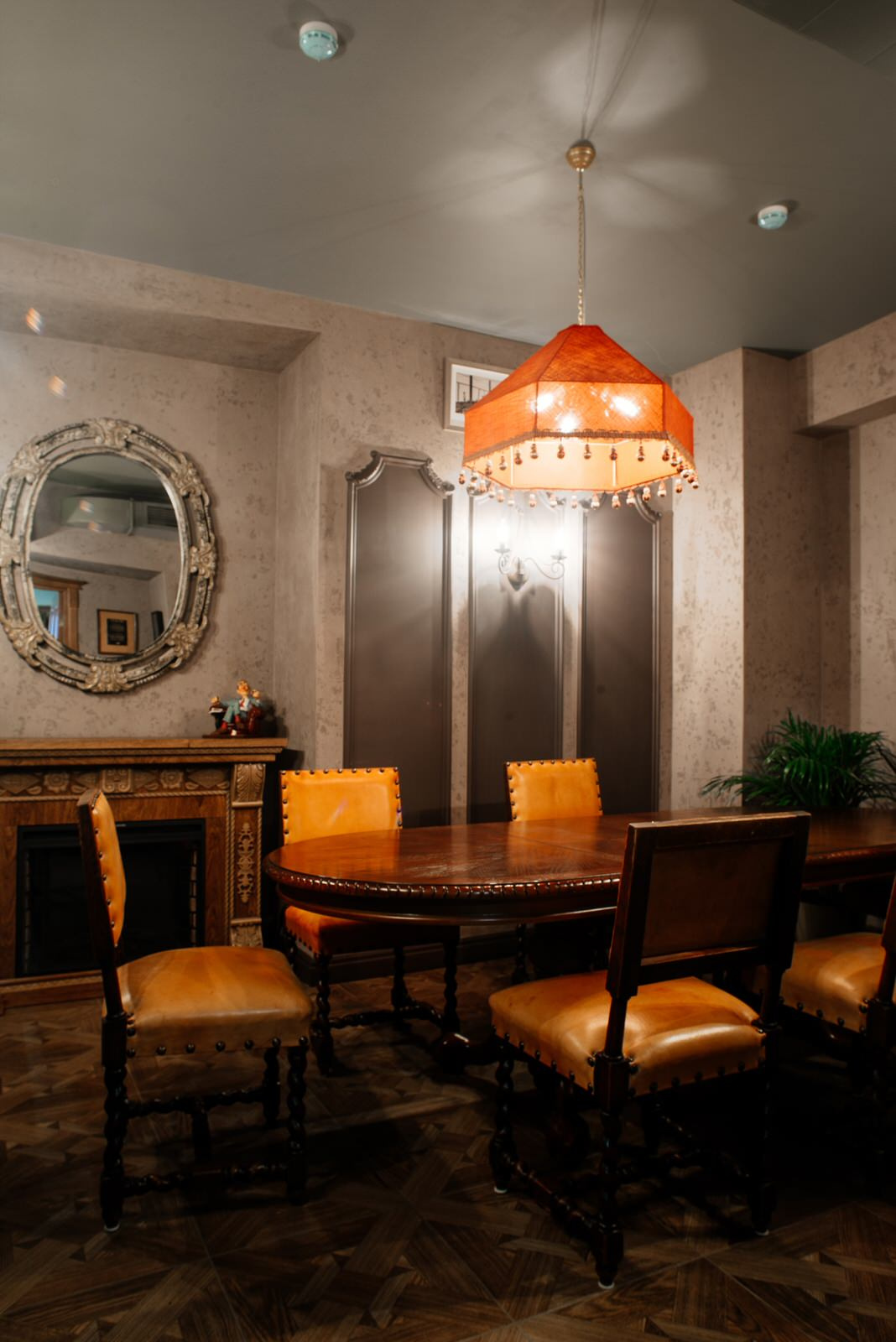 Cafe-cigar lounge "Cuba" on Kuznechny Lane