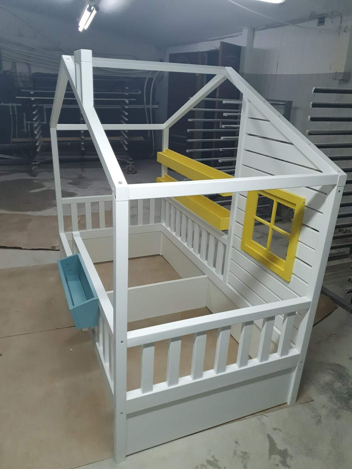 Детская кровать-домик "Билли" от фабрики "RuLes".