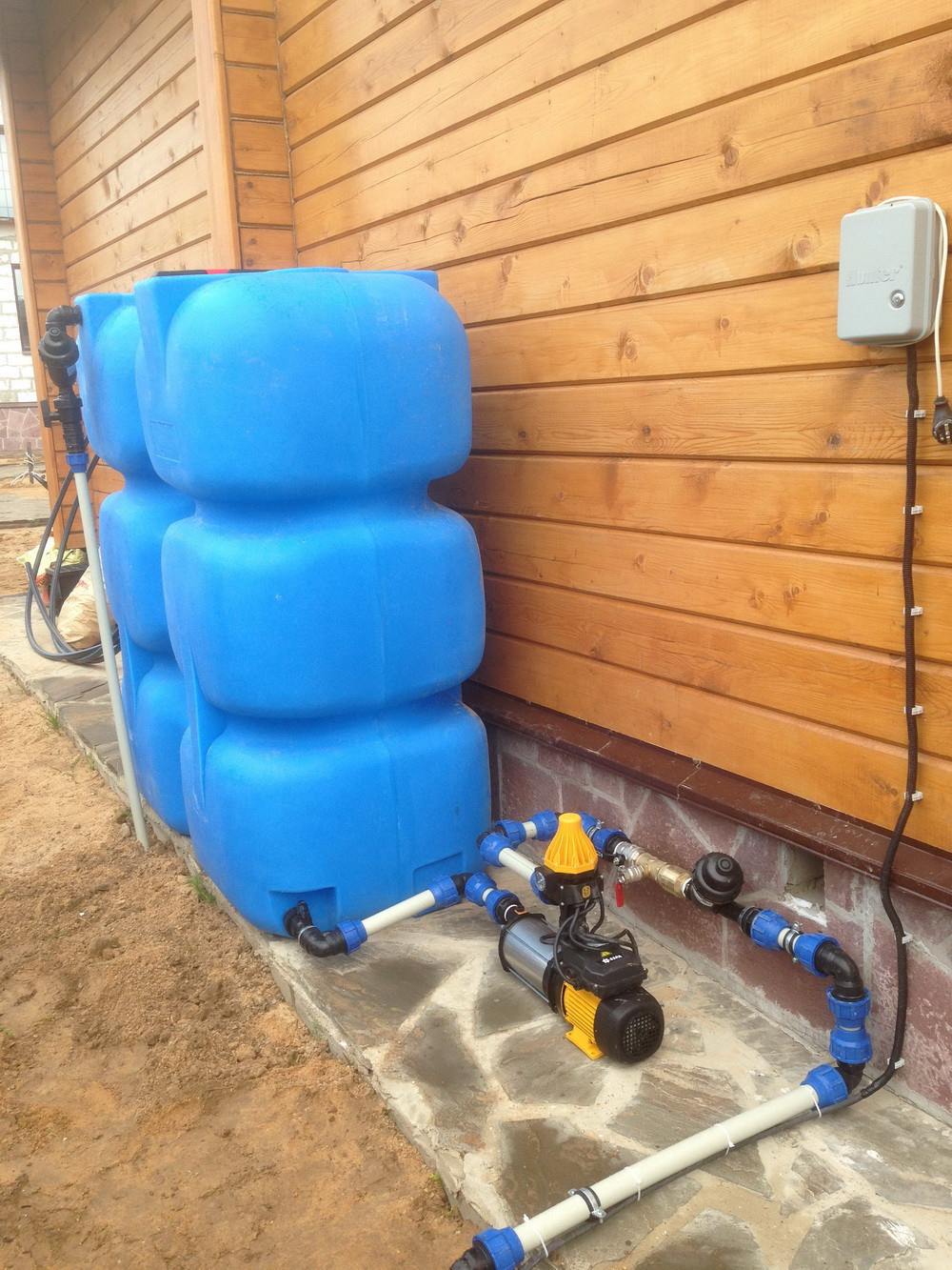 Емкость 1500 л. синего цвета