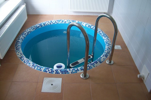 КУПЕЛЬ ИЗ ПОЛИПРОПИЛЕНА КРУГЛАЯ