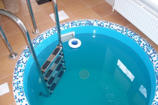 КУПЕЛЬ ИЗ ПОЛИПРОПИЛЕНА КРУГЛАЯ