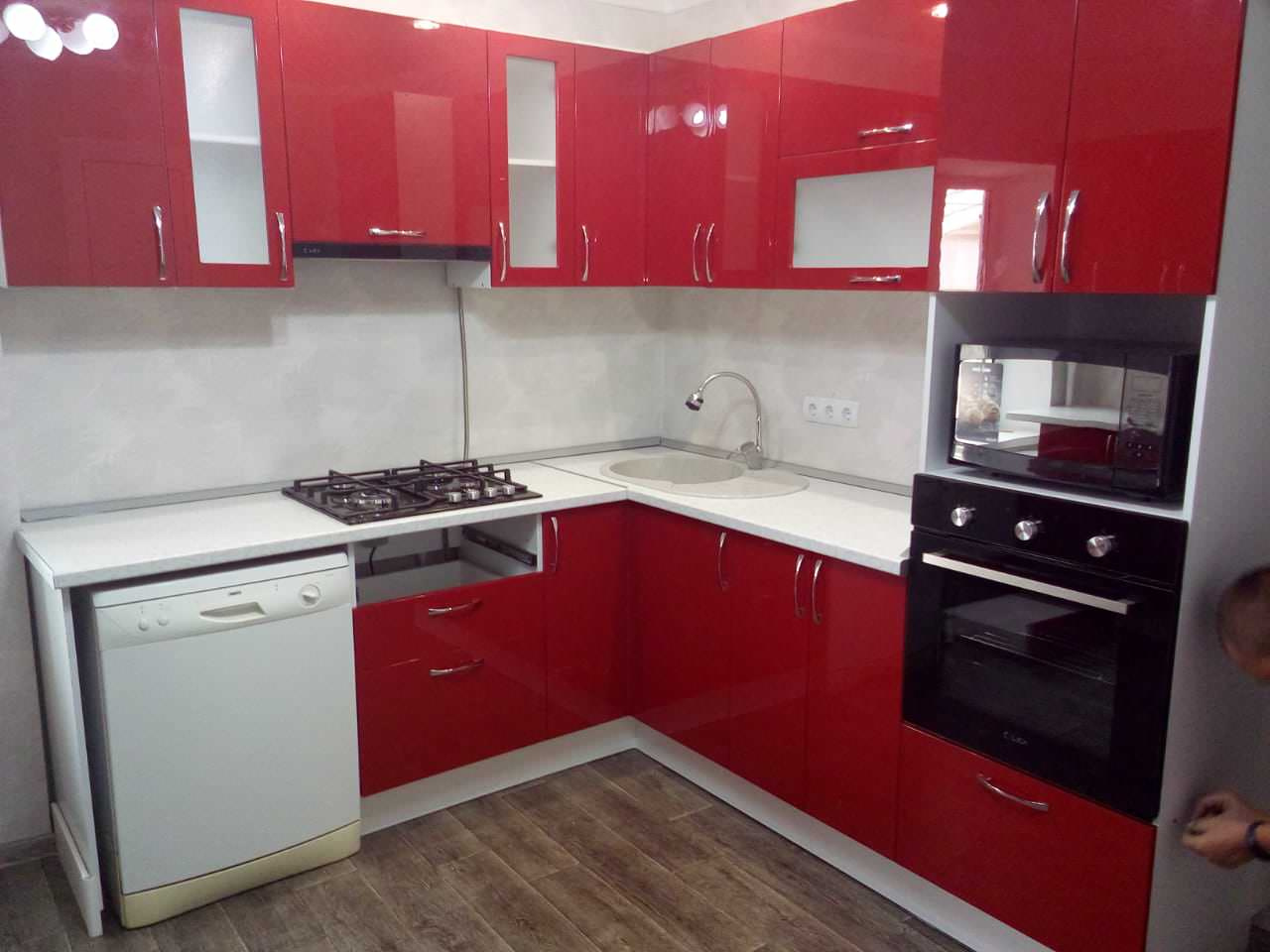 сборка и установка корпусной мебели