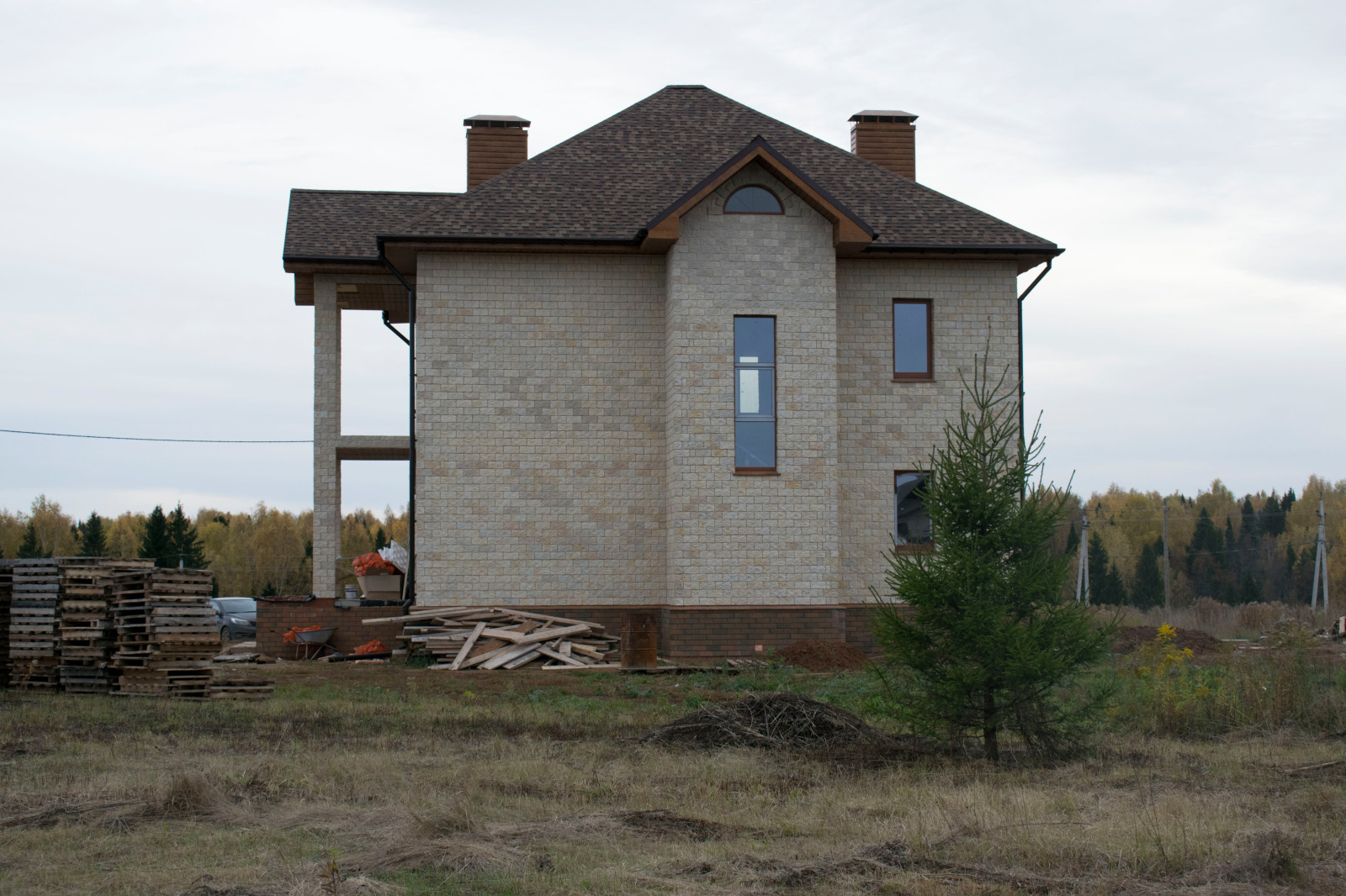 Строительство загородного по индивидуальному проекту.