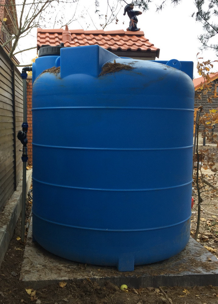 Пластиковая емкость объемом 5100 л