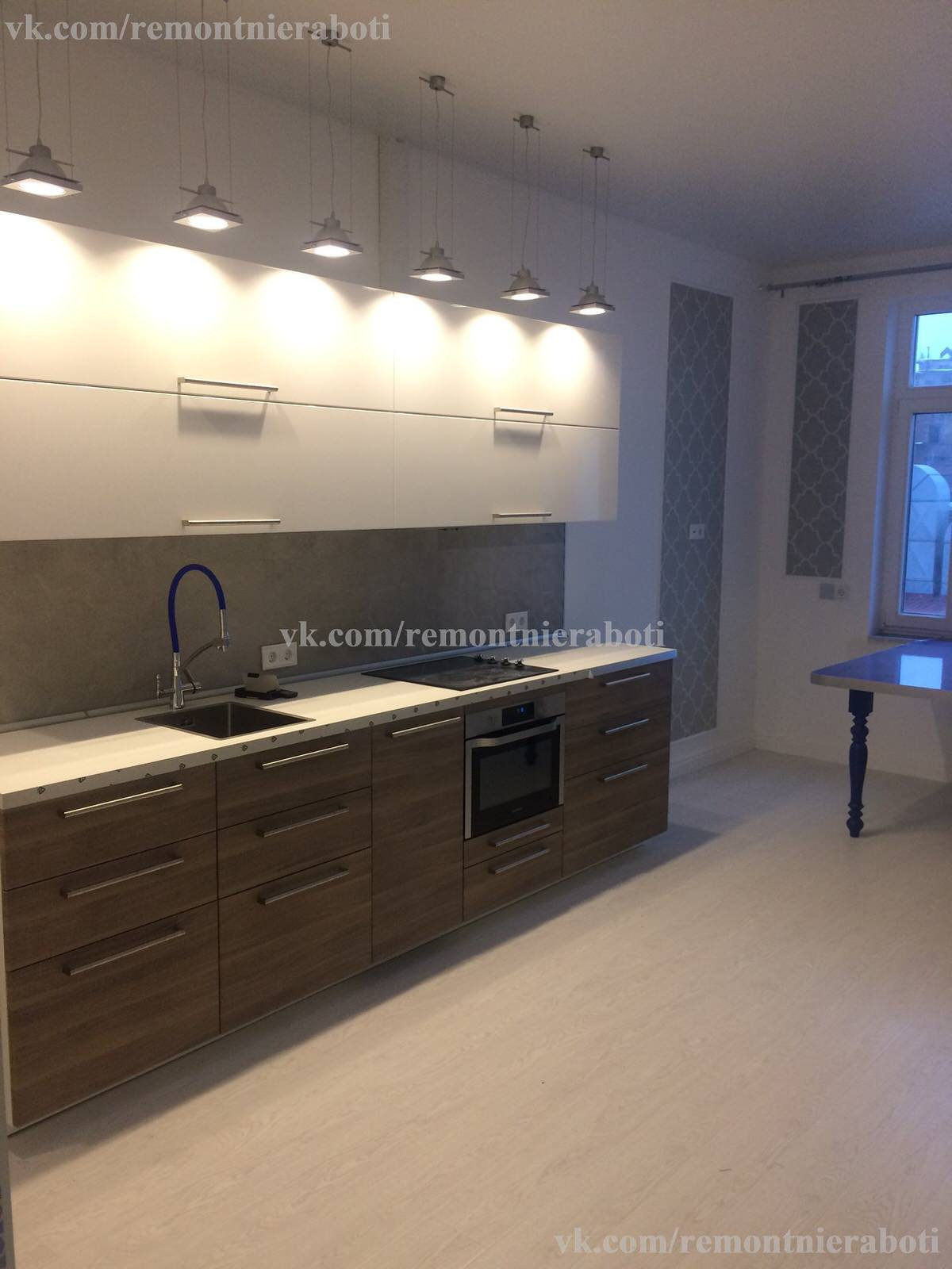 Обложка проекта: Двухкомнатная в ярких цветах