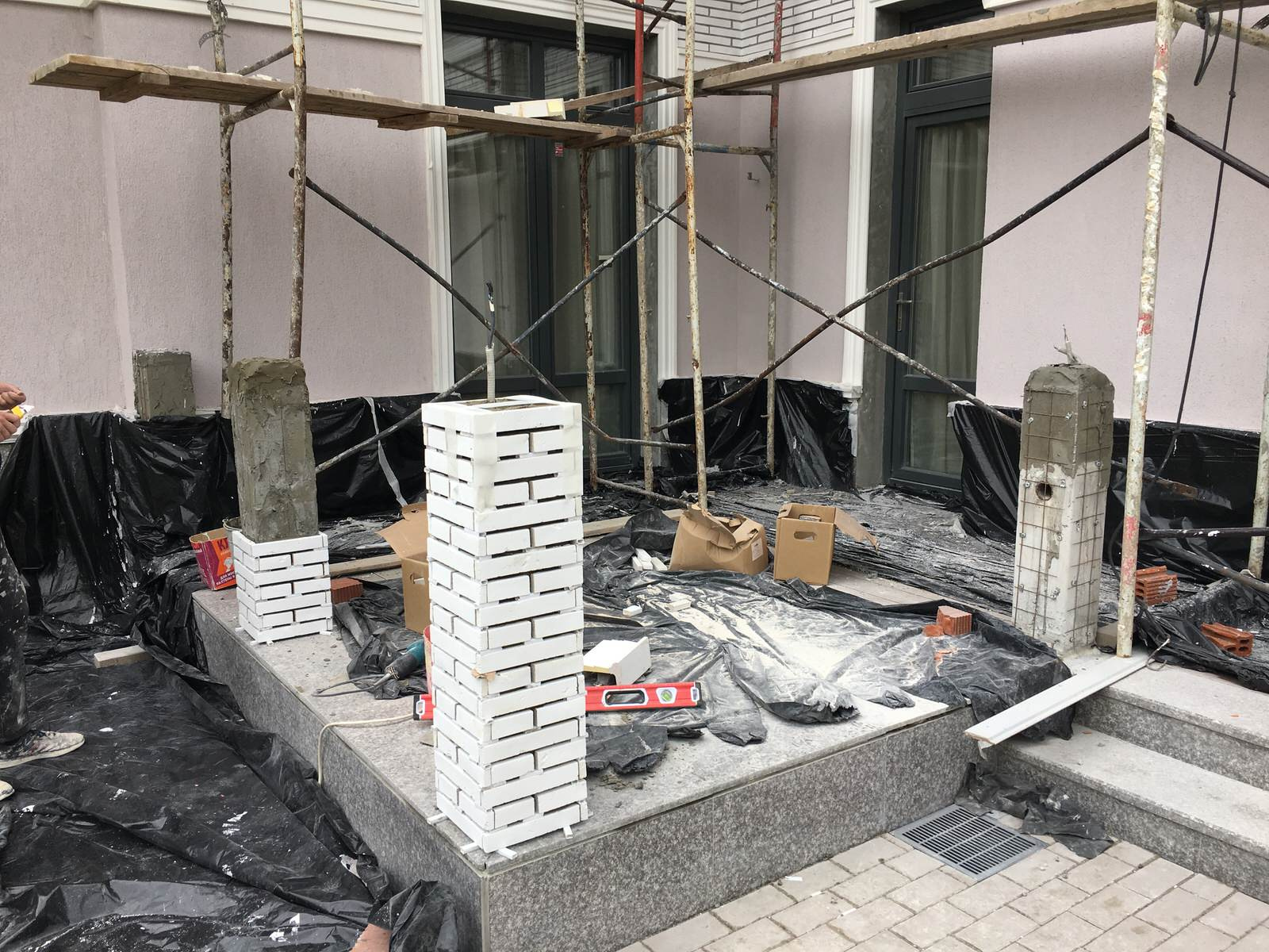 Дизайн и реконструкция фасада загородного дома