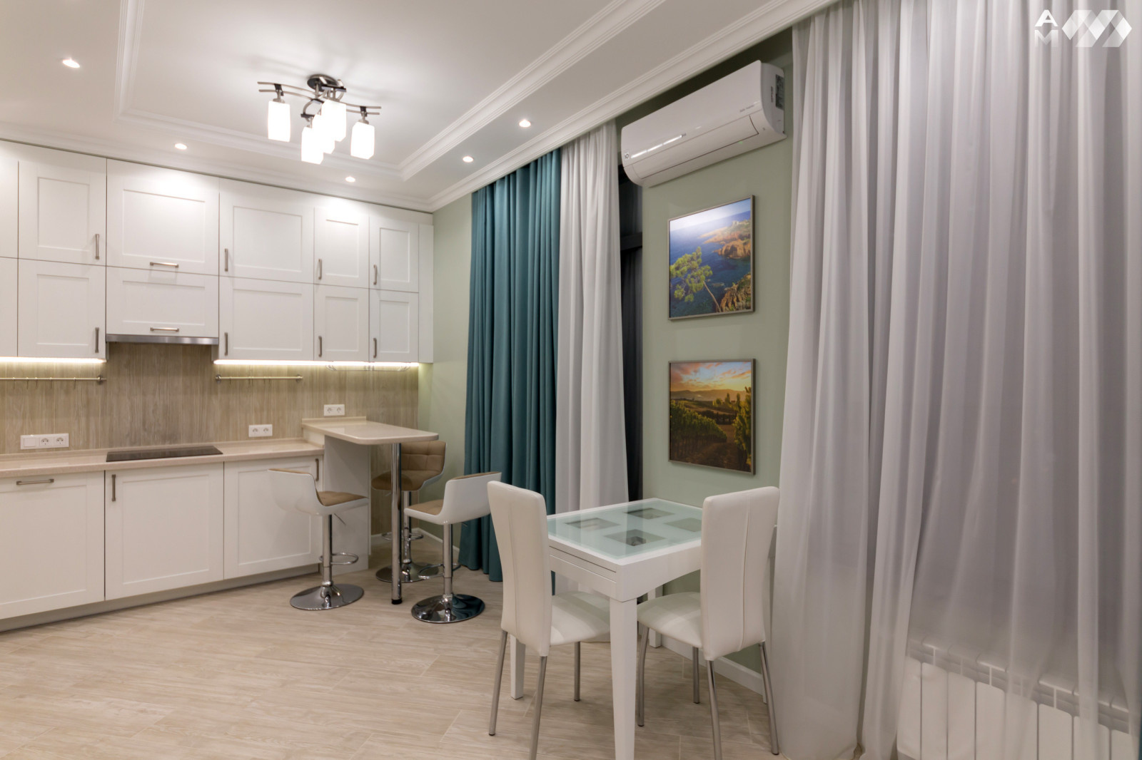 Кухня и столовая