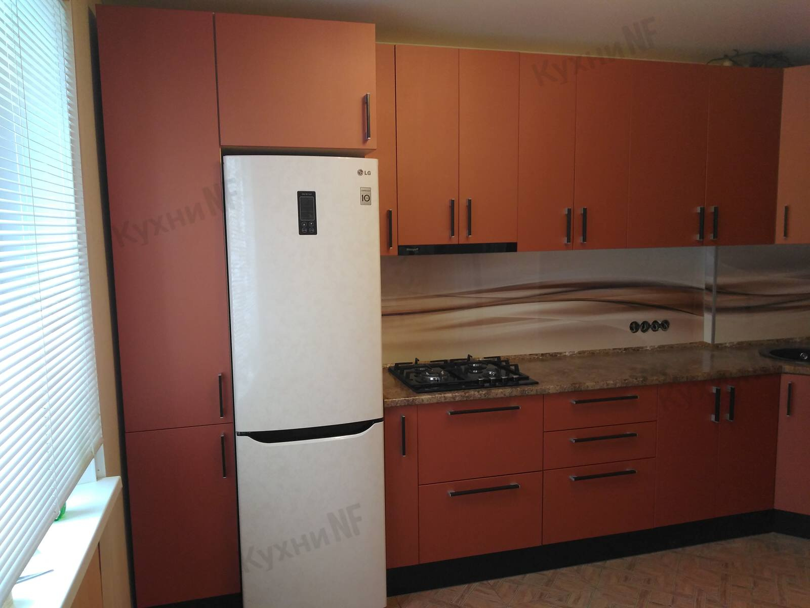 Кухня с фасадами из пленки Adilet.