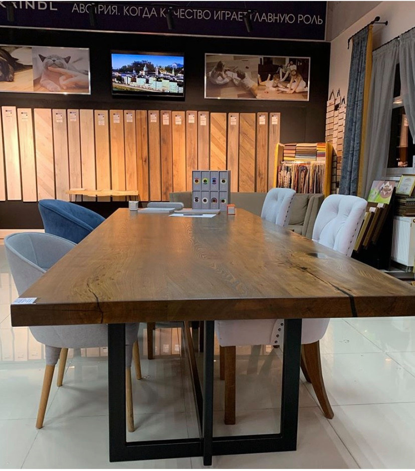 Стол из массива карагача в наличии