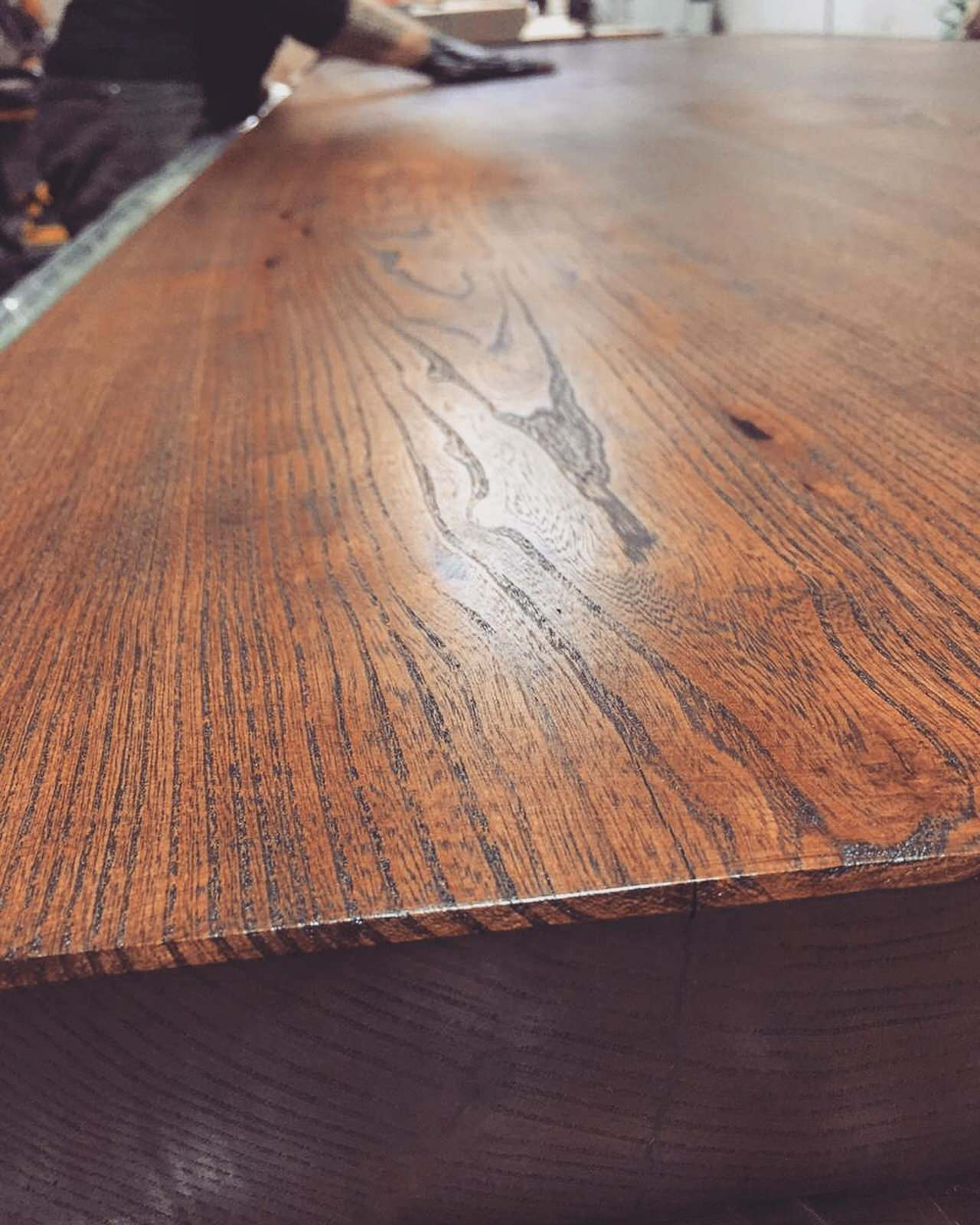 Обложка проекта: Стол из массива карагача в наличии