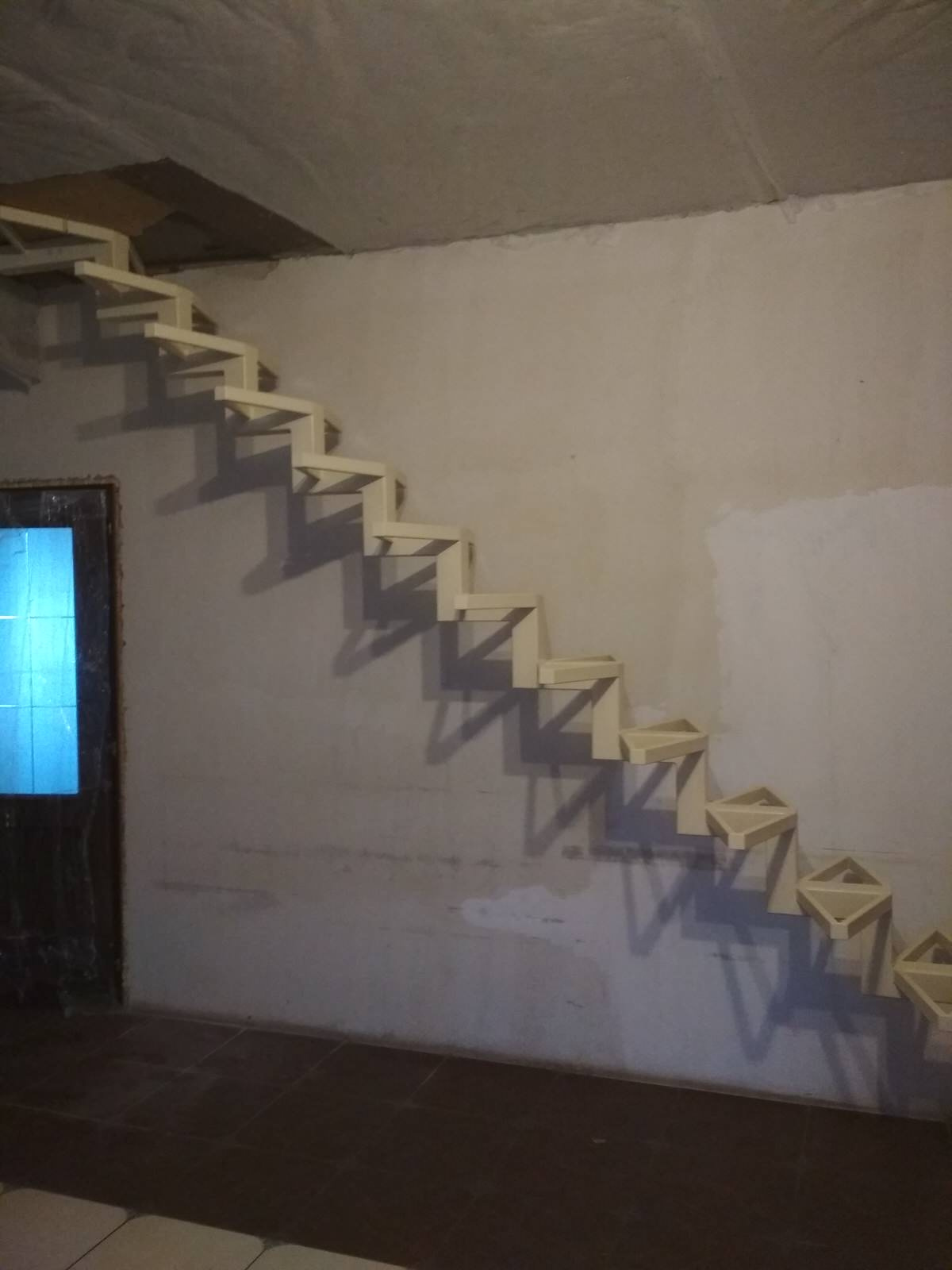 Лестница на монокосоуре, Тула, Мясново