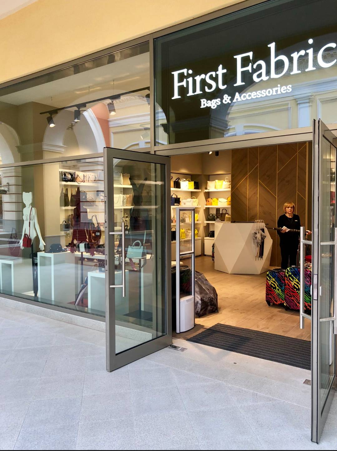 магазин First Fabric в Пулково Аутлет