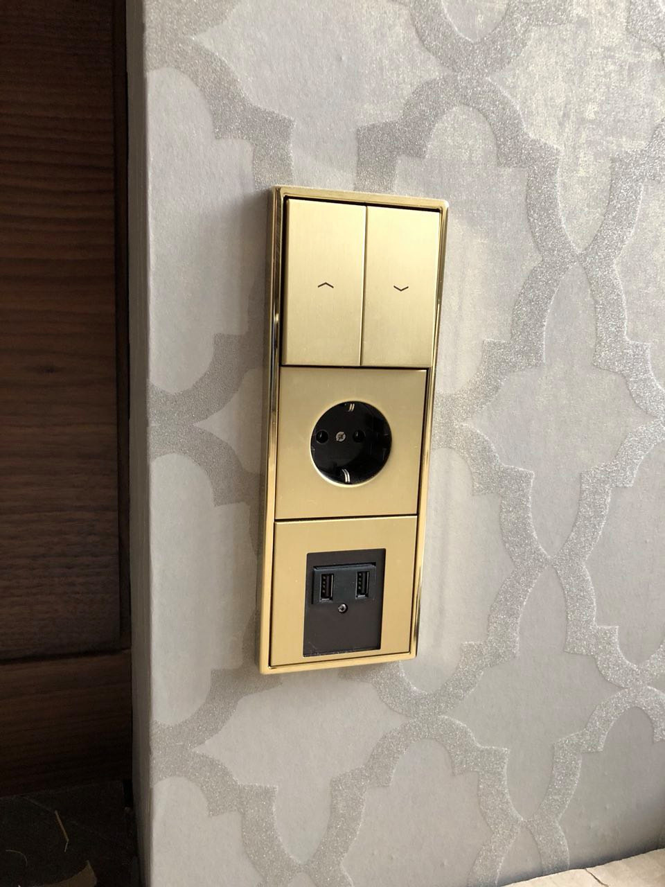 ЧИСТОВОЙ ЭЛЕКТРОМОНТАЖ