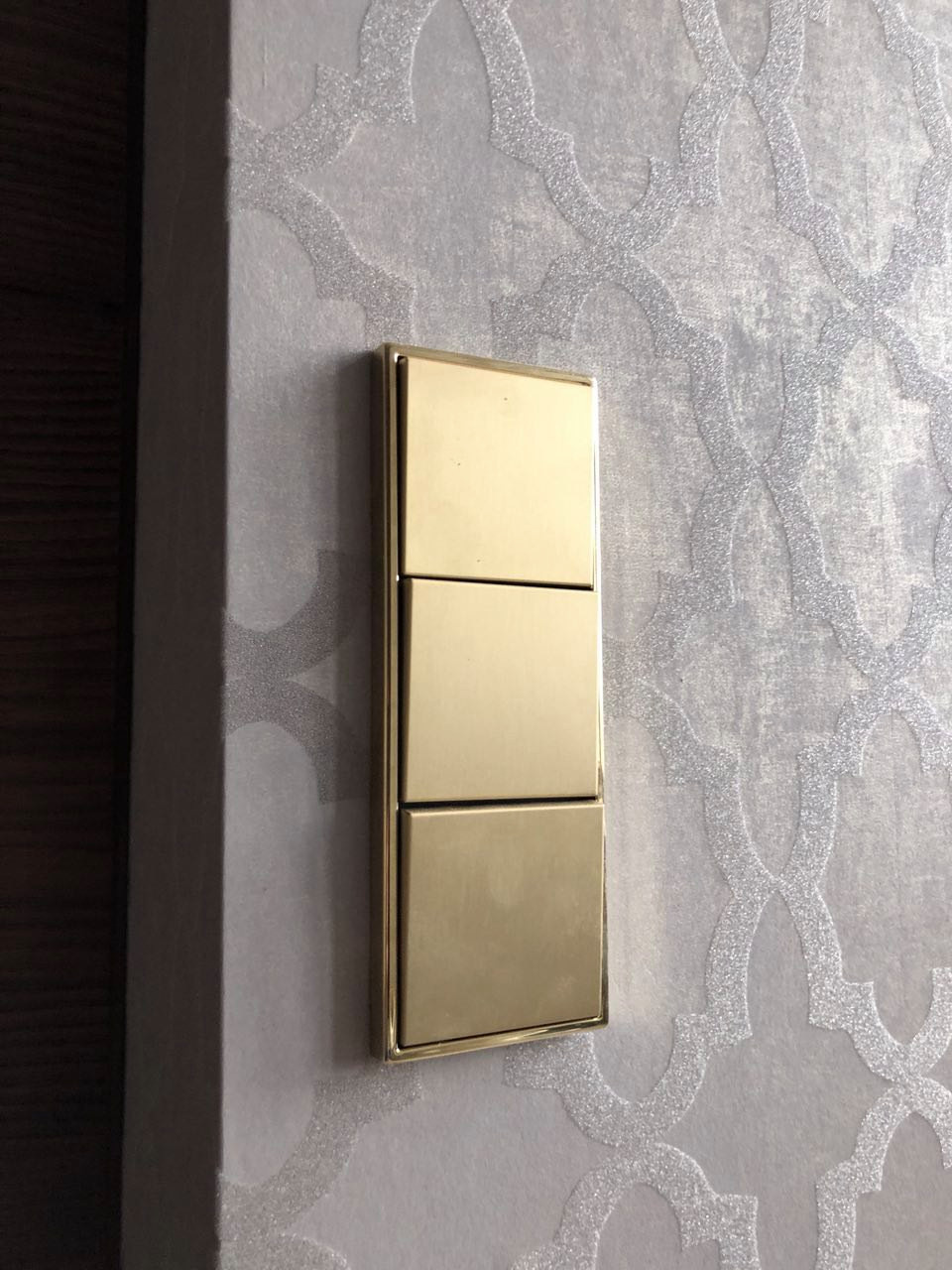 ЧИСТОВОЙ ЭЛЕКТРОМОНТАЖ