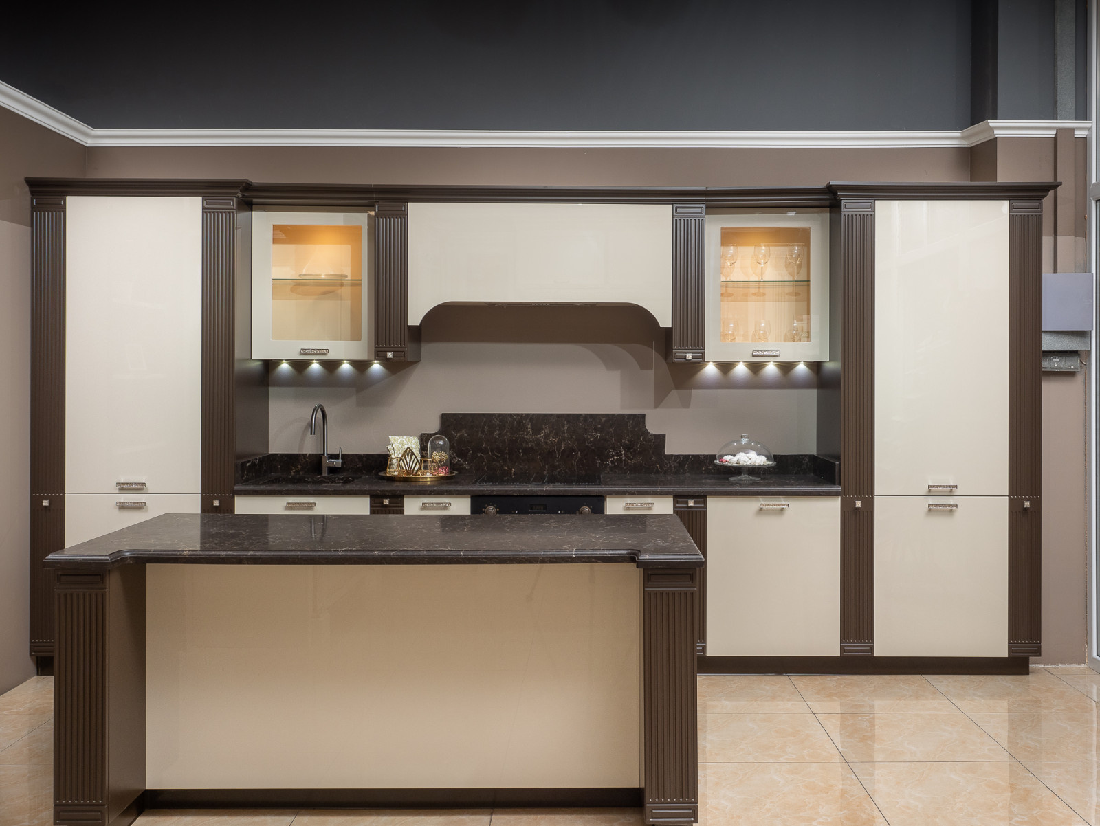 Наш салон в Сочи, ул. Пластунская 81.