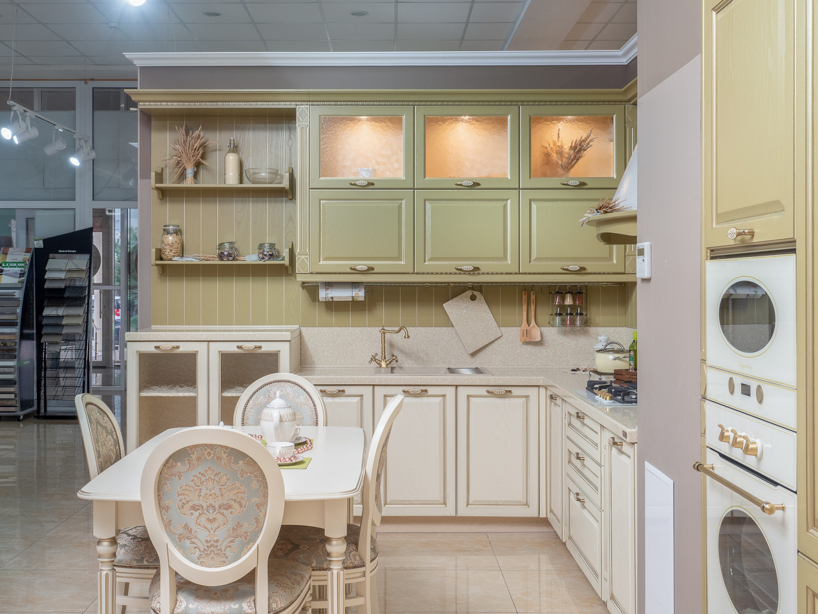 Наш салон в Сочи, ул. Пластунская 81.