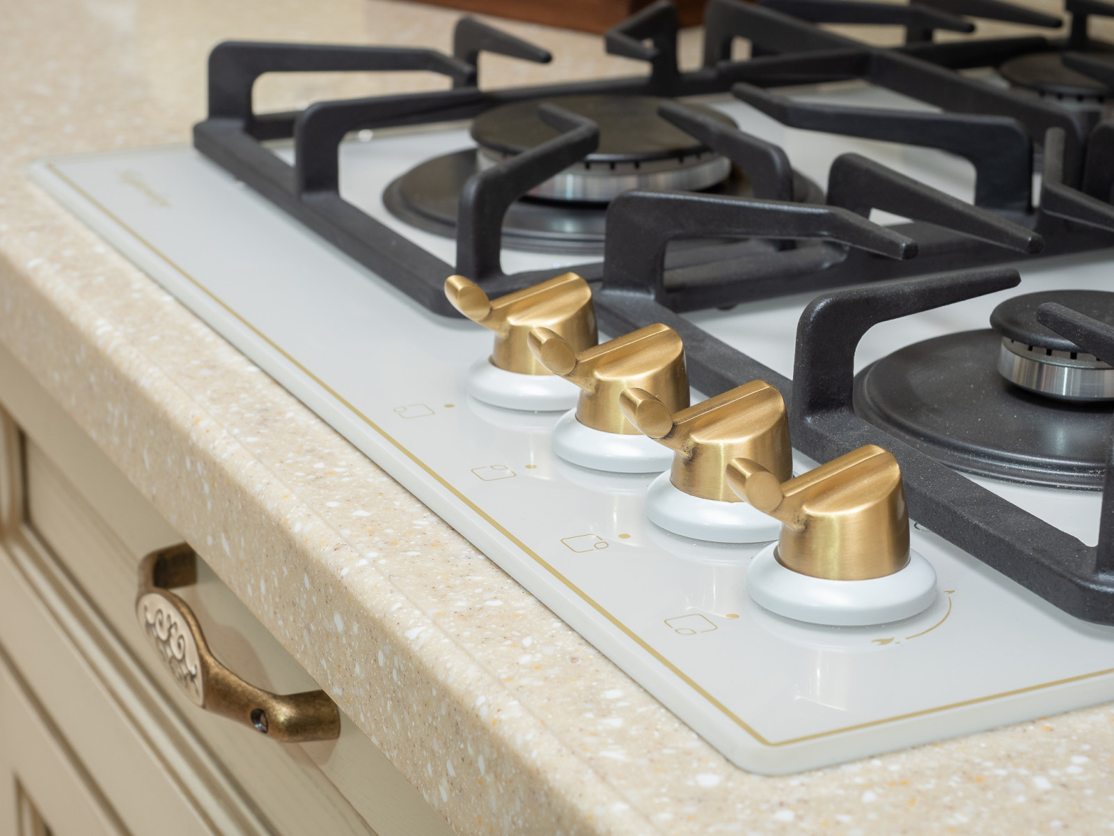 Наш салон в Сочи, ул. Пластунская 81.