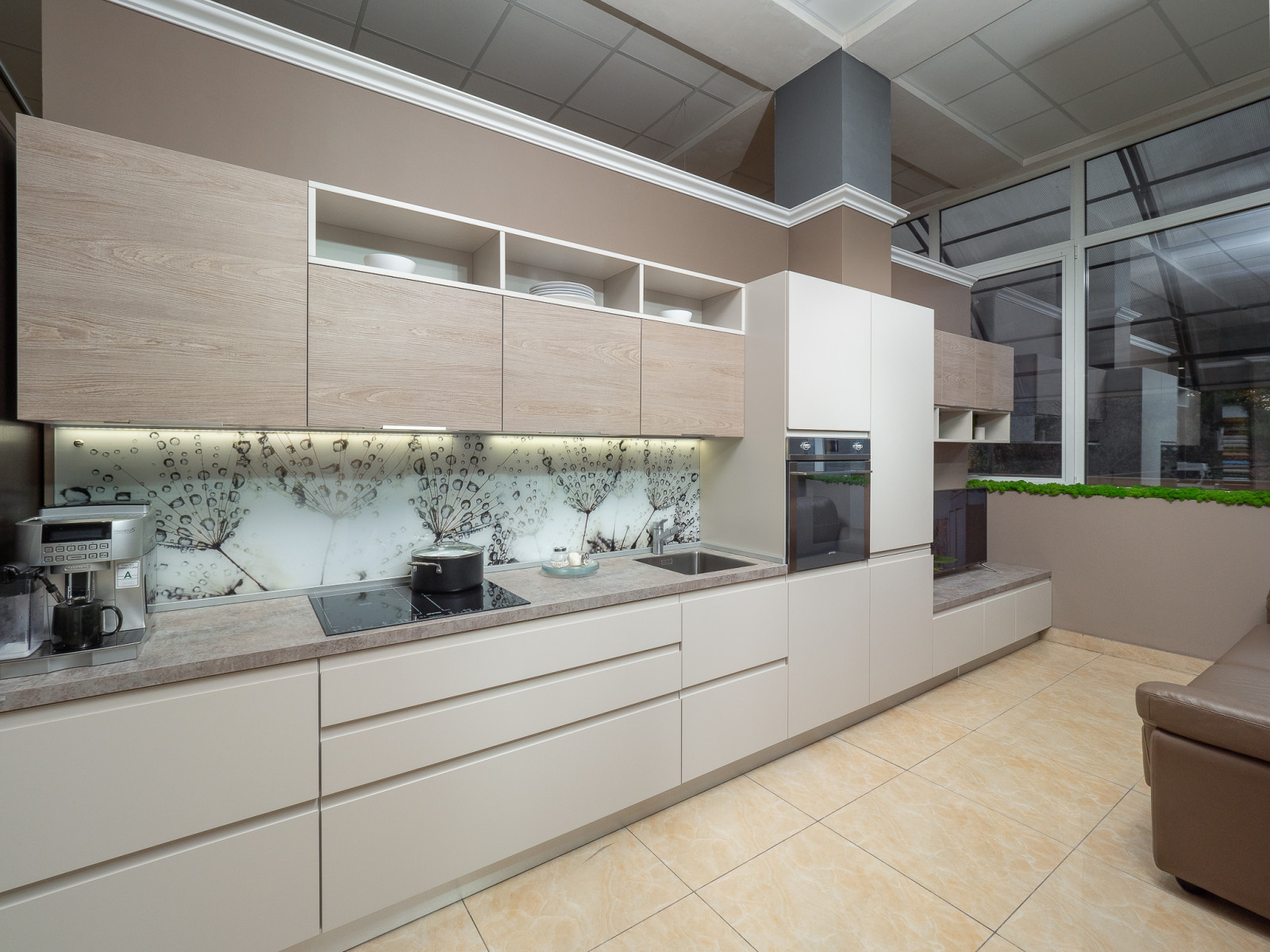 Наш салон в Сочи, ул. Пластунская 81.