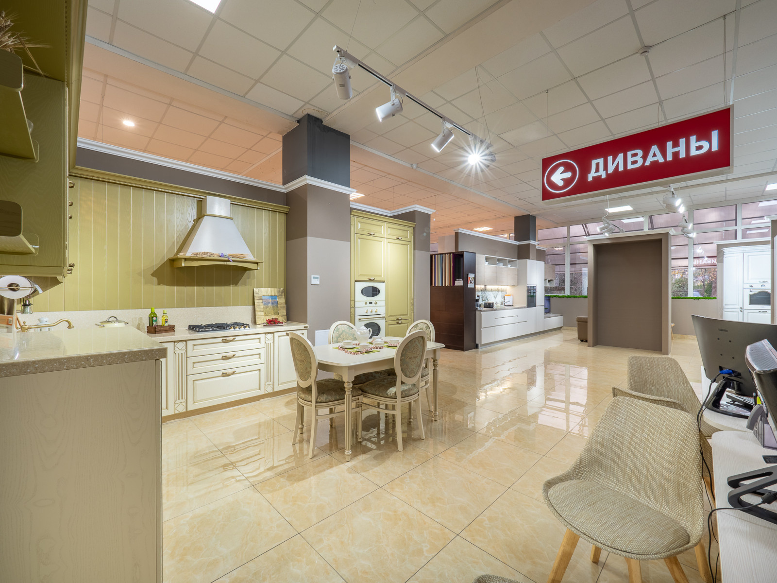 Наш салон в Сочи, ул. Пластунская 81.