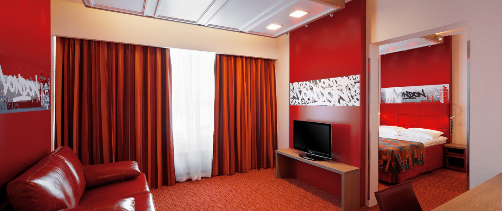 Red Stars Hotel — Интерьеры отеля