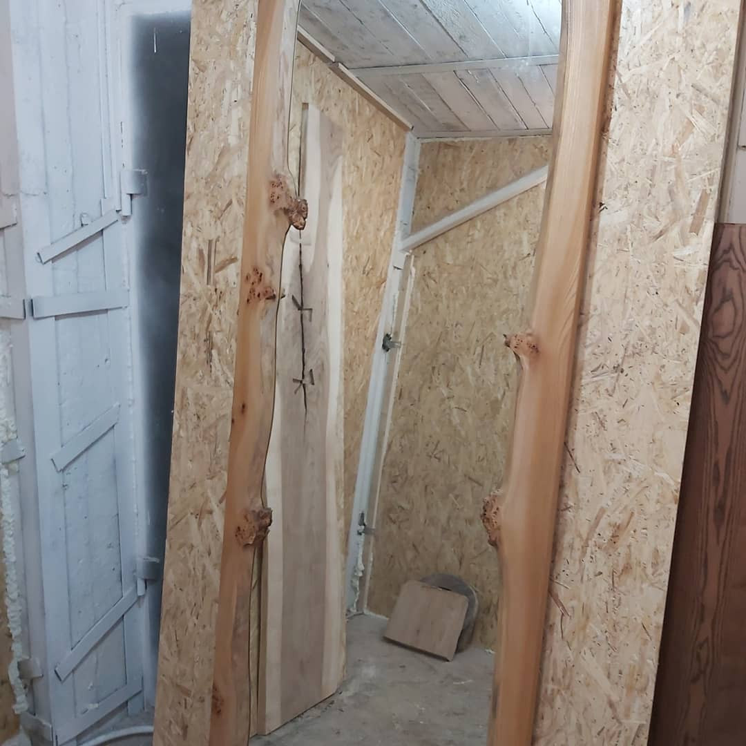 Обложка проекта: Зеркало из слэба карагача