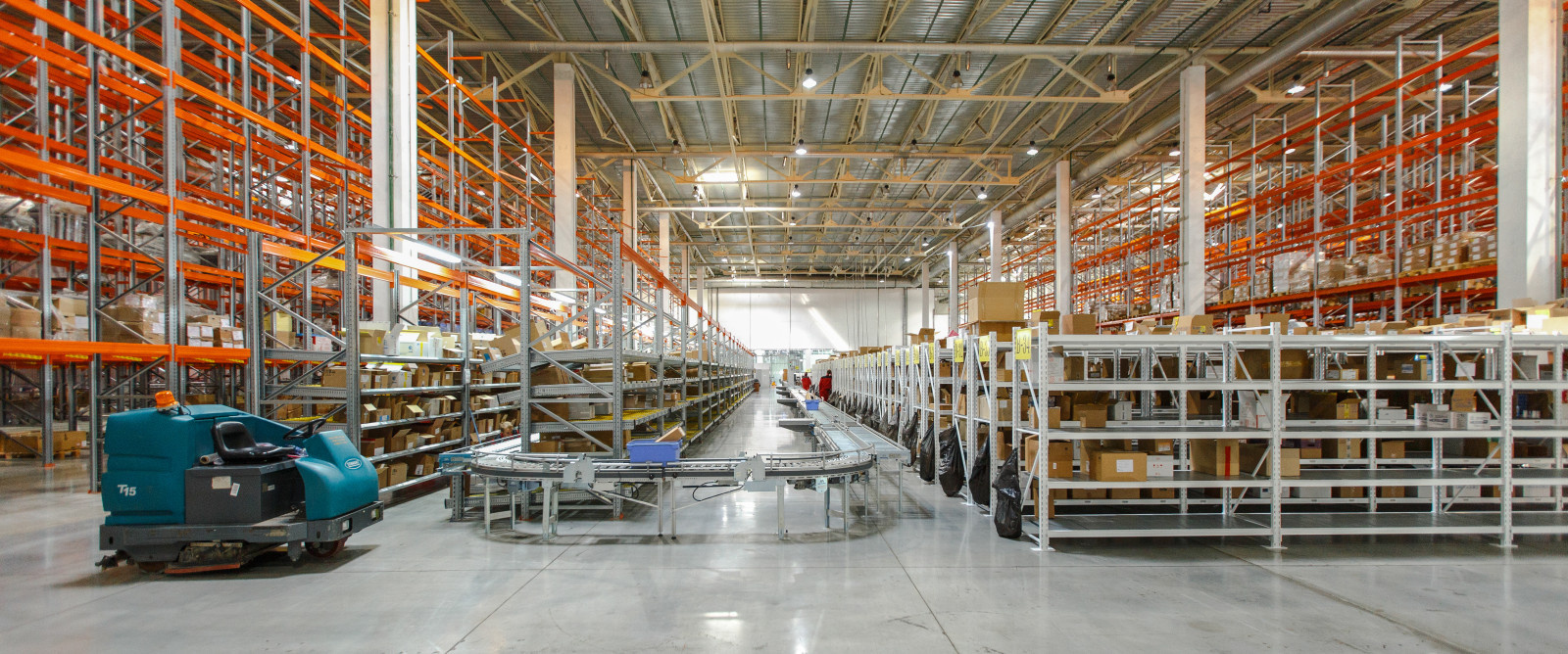 Интерьер и экстерьер склада