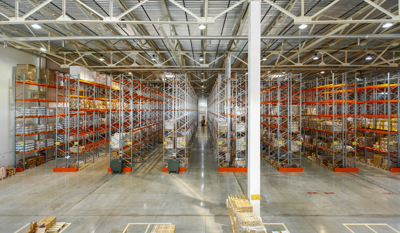 Интерьер и экстерьер склада