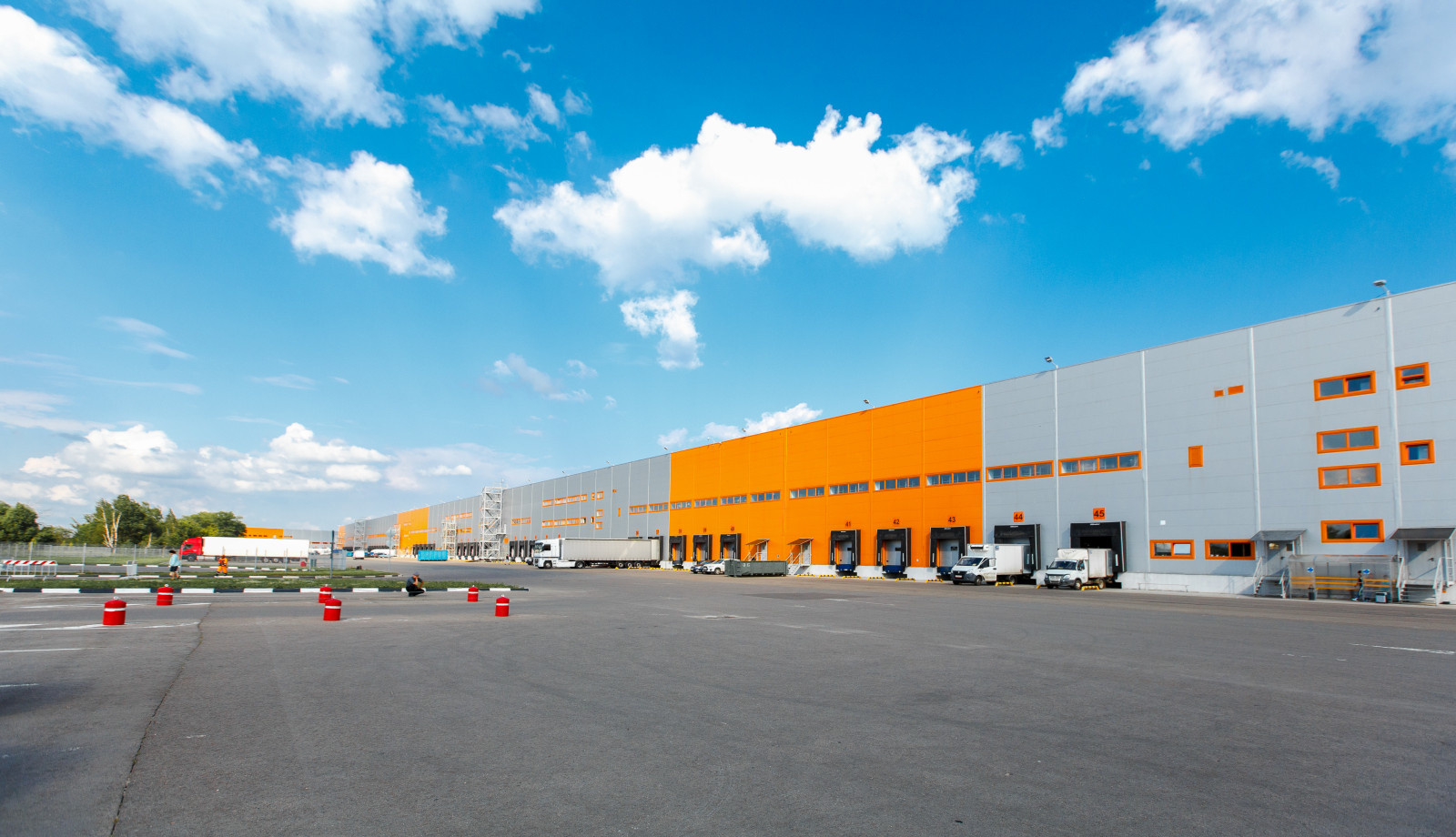 Интерьер и экстерьер склада