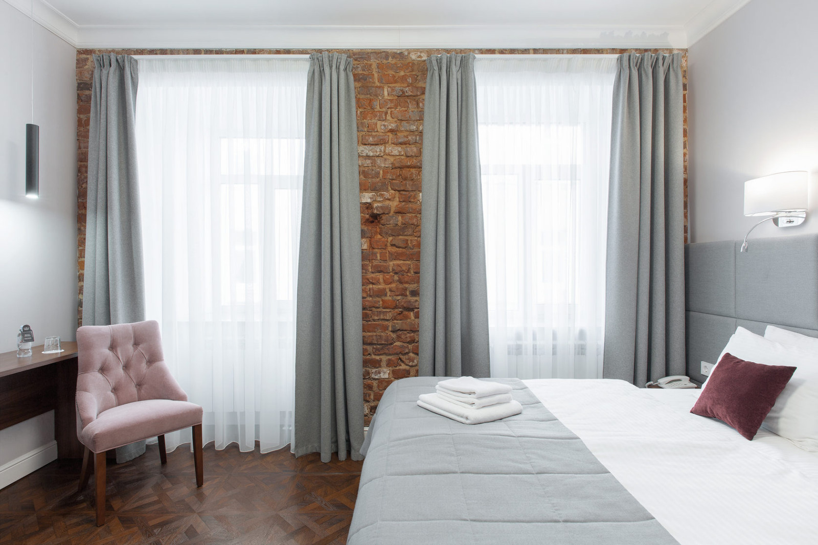 Velvet Hotel — интерьеры номера гостиницы