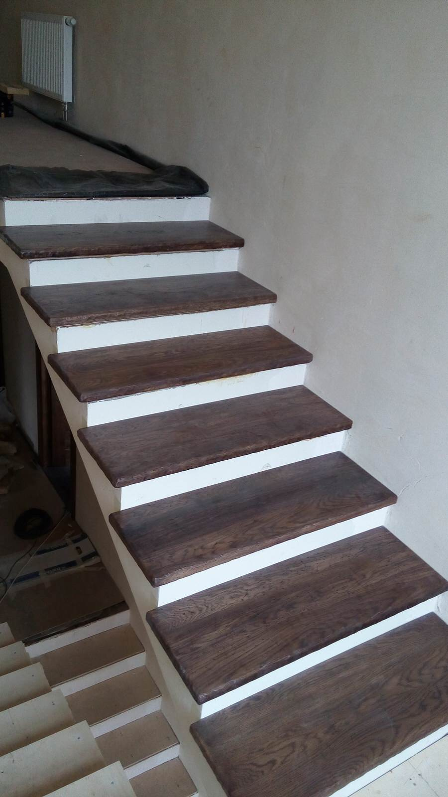 Отделка состаренными ступенями в стиле LOFT