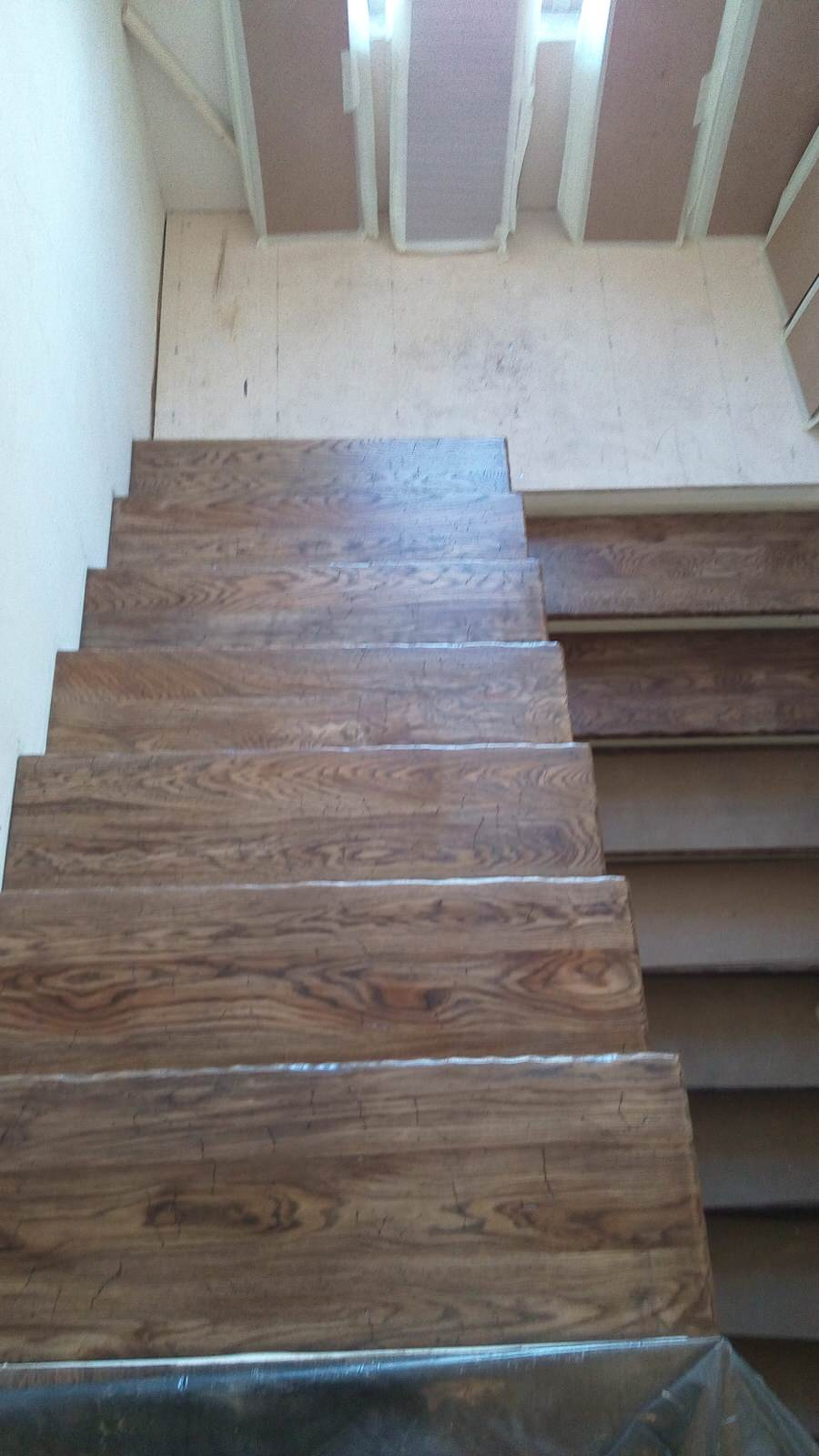 Обложка проекта: Отделка состаренными ступенями в стиле LOFT