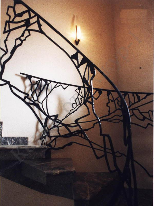 Битое стекло или кому как