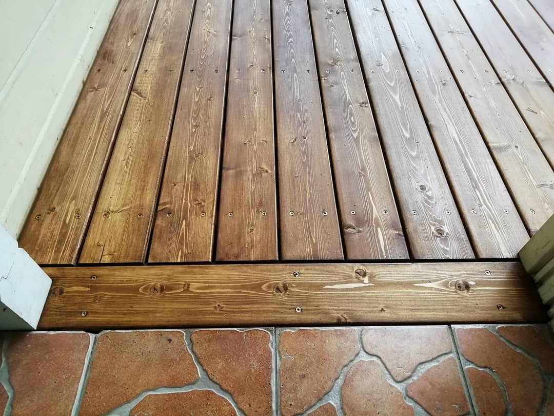 Небольшая реконструкция террасы с ограждениями, в Репино