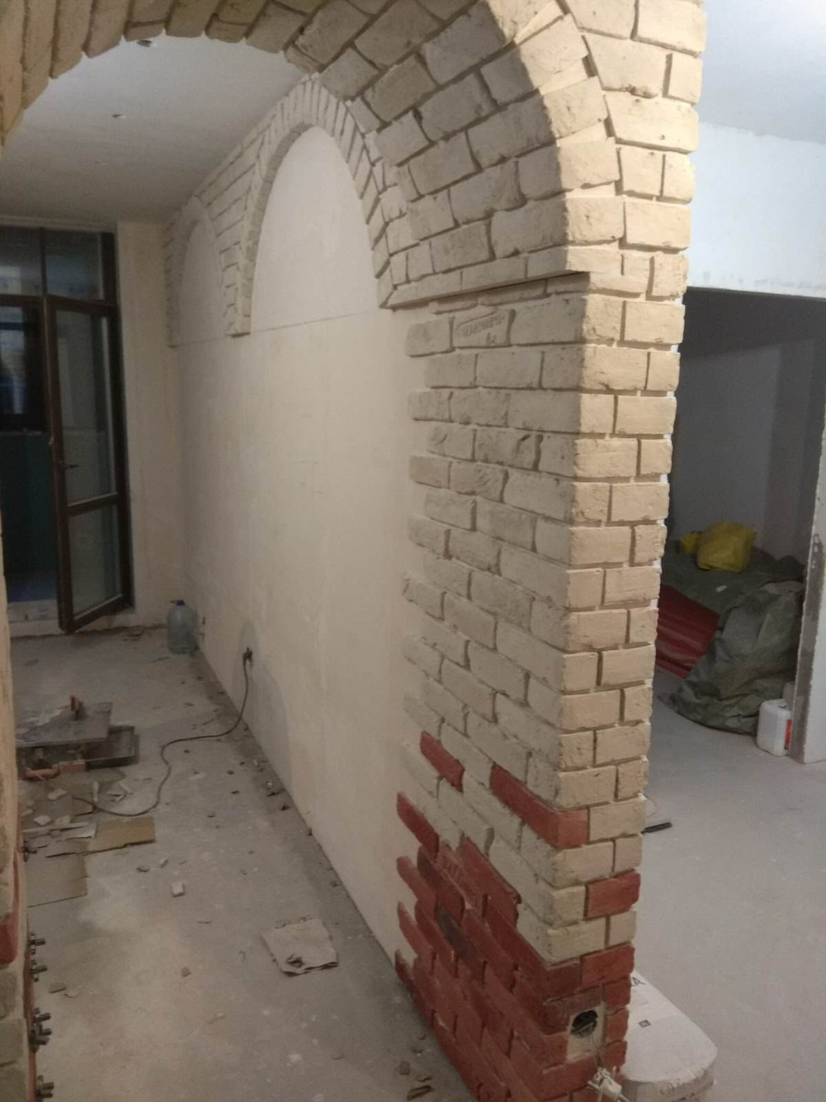 Кирпичи на Заозерной улице