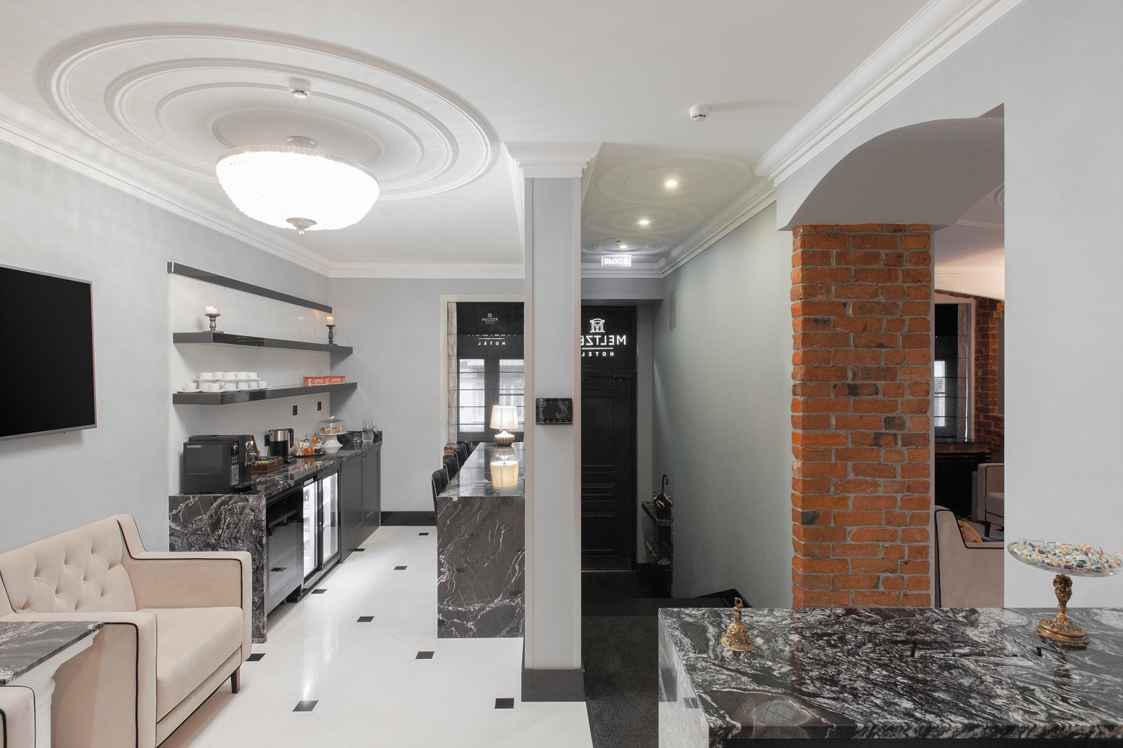 Отель Meltzer — интерьеры лобби и зоны завтраков