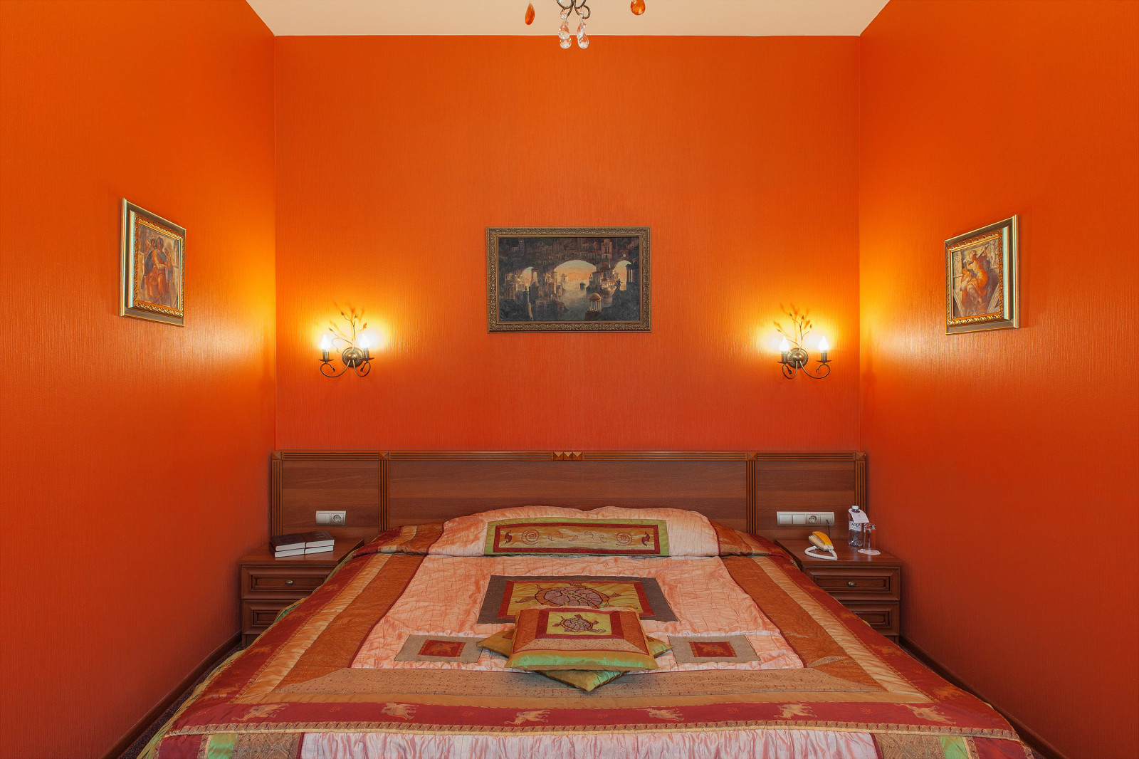 Отель Macro Polo — интерьеры номера Hennessy