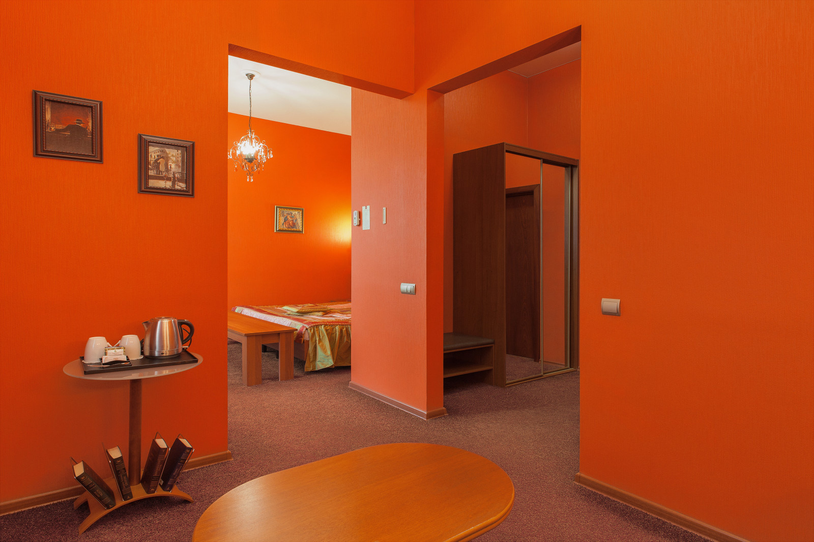 Отель Macro Polo — интерьеры номера Hennessy