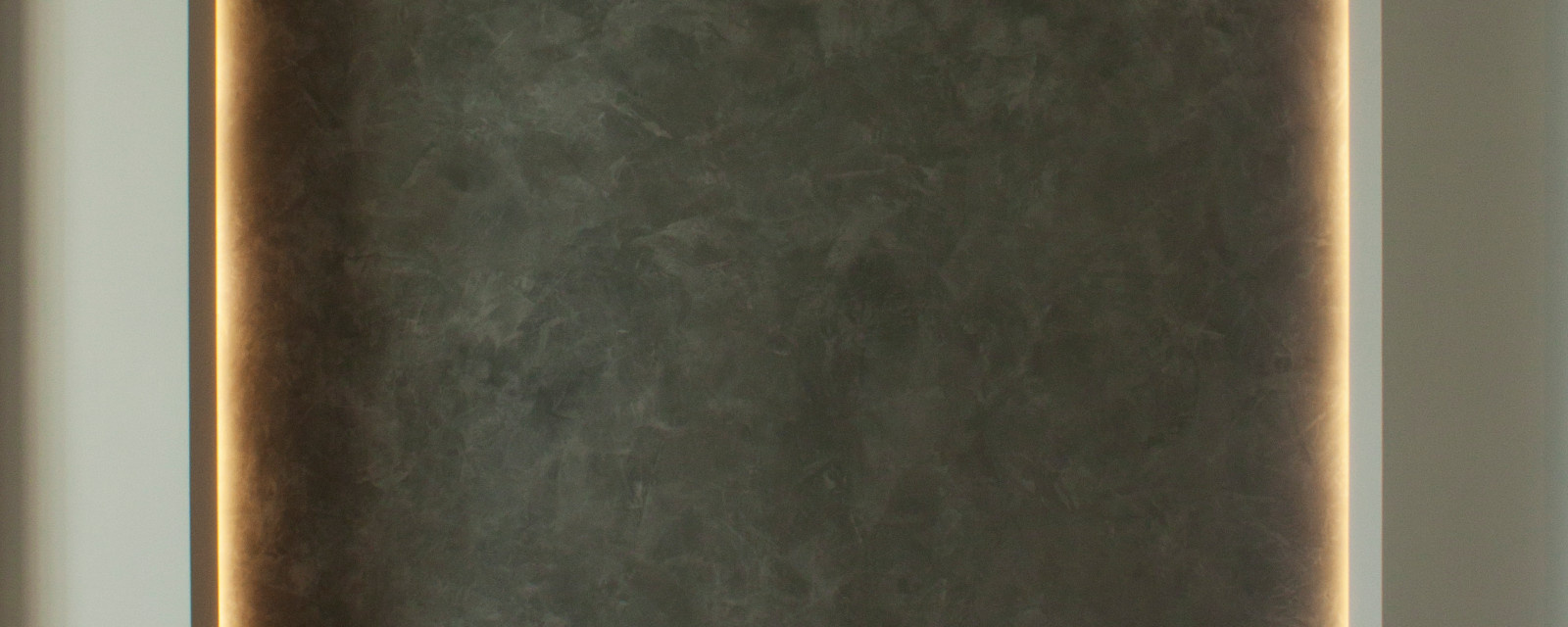 Процесс отделки квартиры в многоэтажном жилом доме