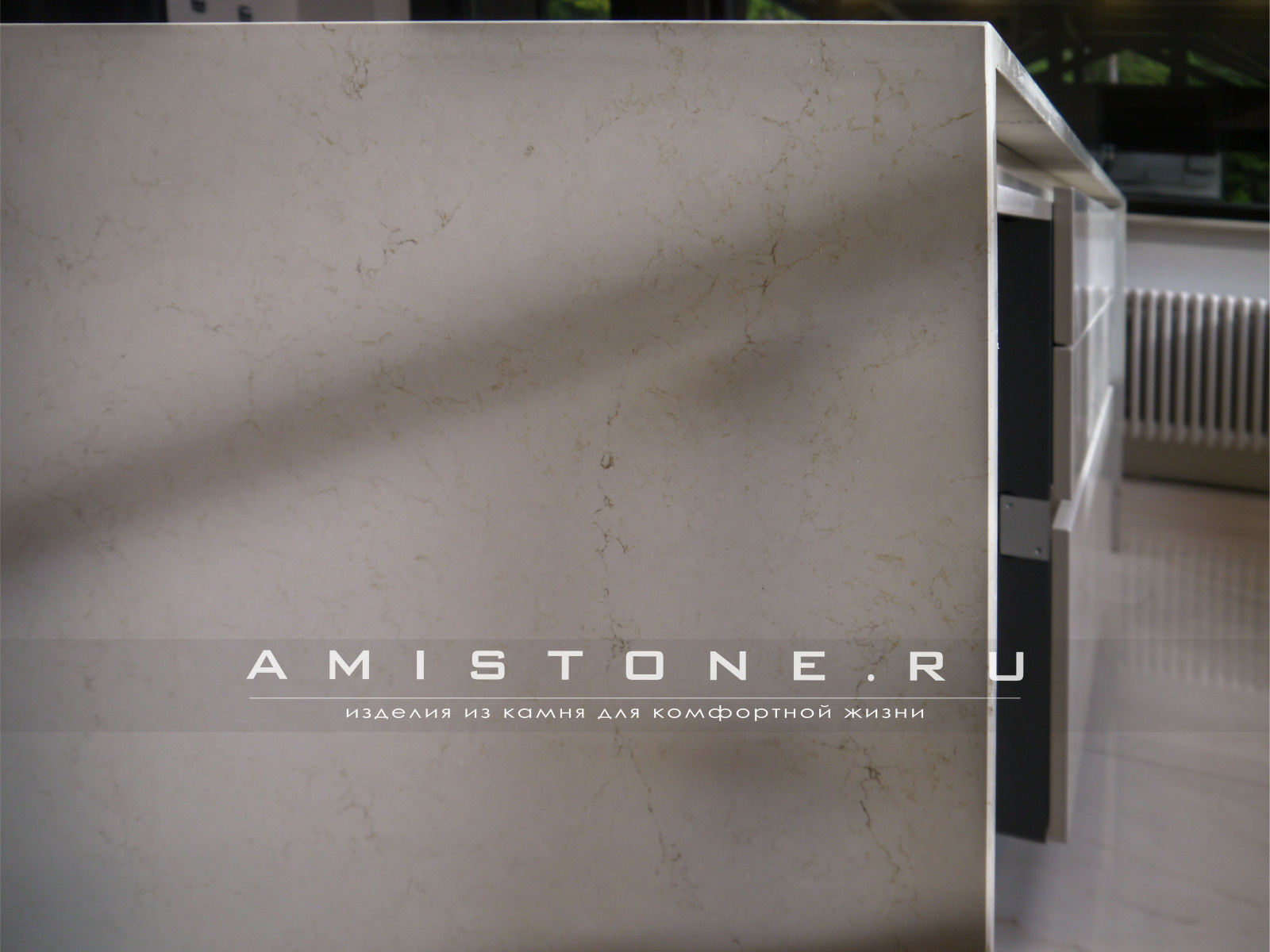 Кухонная столешница из кварца Caesarstone Dream Marfil