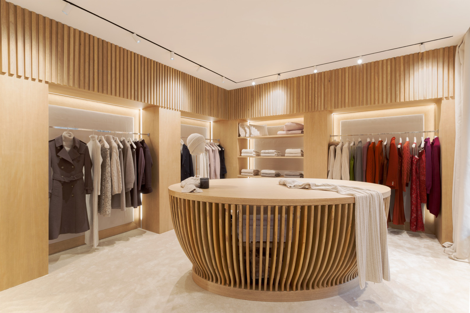 Бутик Saint Cashmere Village