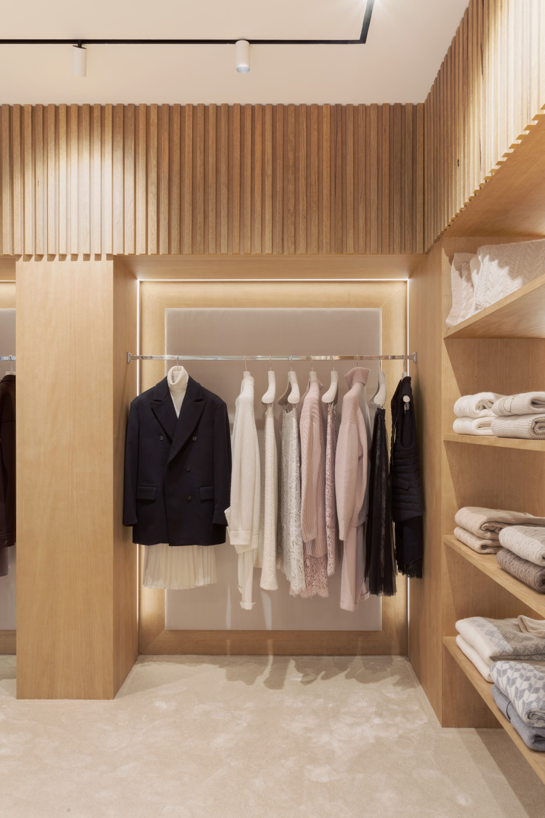 Бутик Saint Cashmere Village