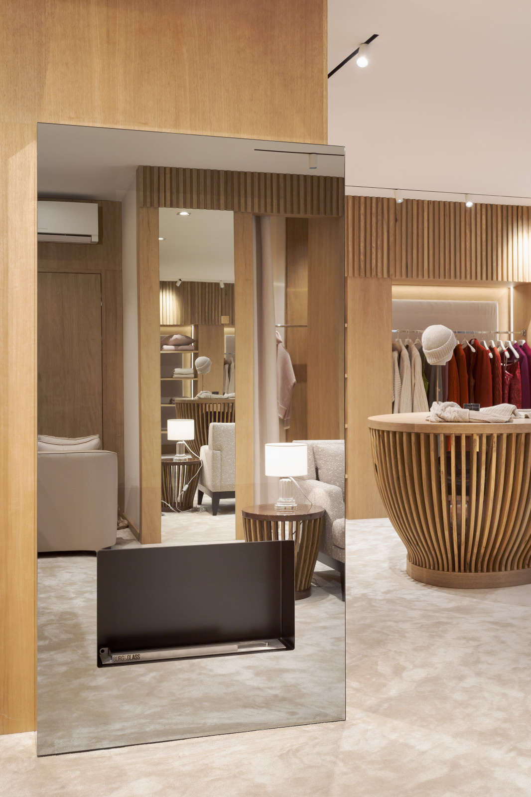 Бутик Saint Cashmere Village