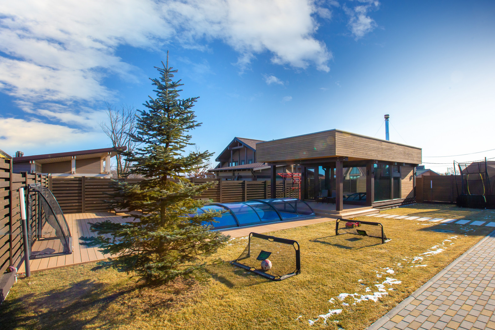 Готовый дом по проекту "Рона" 163 м2 + баня Пидан 45 м2